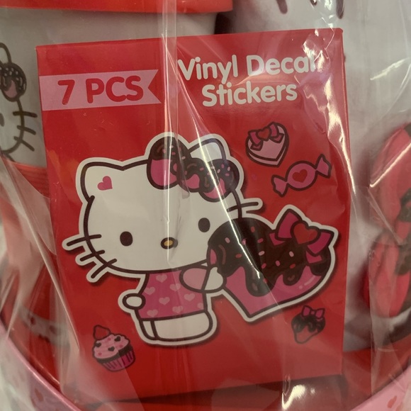 Valentine's Day Hello Kitty Gift Set. Brand New. - Picture 2 of 8